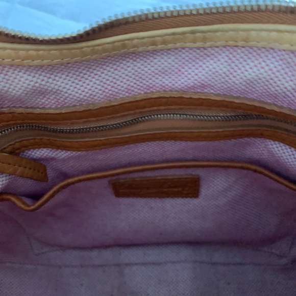 Dooney & Bourke Borsa Hobo A Mezzaluna In Pelle Grain Pebble – Osso, Taglia Unica, Tracolla Elegante